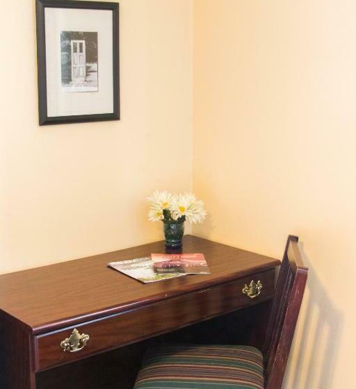 غرفة قياسية سرير مزدوج, Clarence Inn Extended Stay