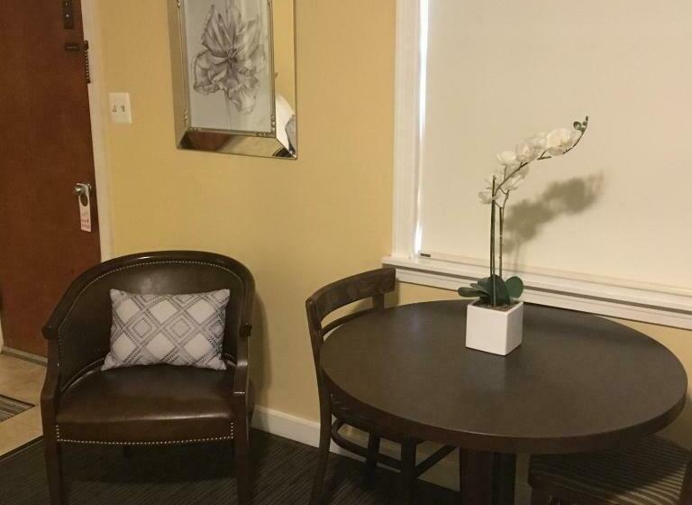 غرفة قياسية, Clarence Inn Extended Stay