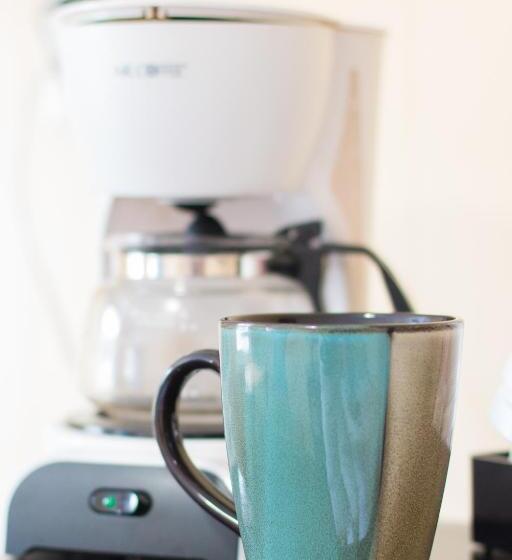 غرفه قياسيه سريرين مزدوجين, Clarence Inn Extended Stay