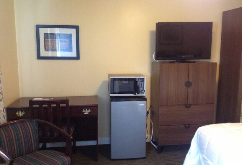 غرفه قياسيه سريرين مزدوجين, Clarence Inn Extended Stay