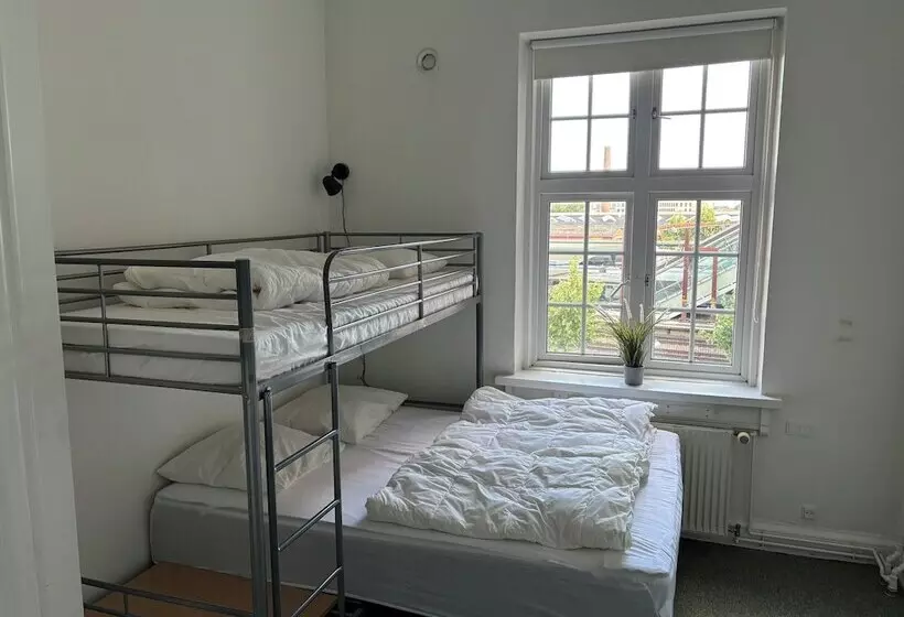 اتاق استاندارد سه نفره, Danhostel Odense City