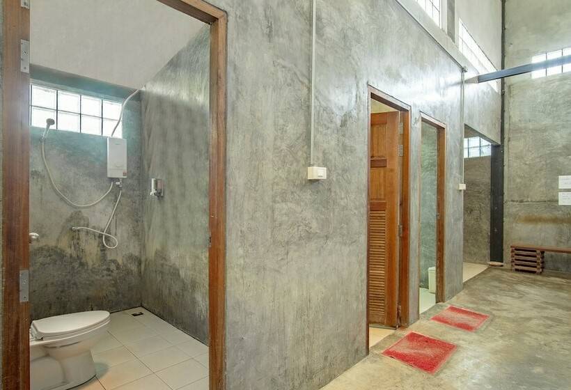 ルームシェアのワンベッド, Slumber Party Phi Phi