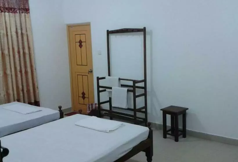 Perhehuone, Sea Zone Hotel Nilaveli