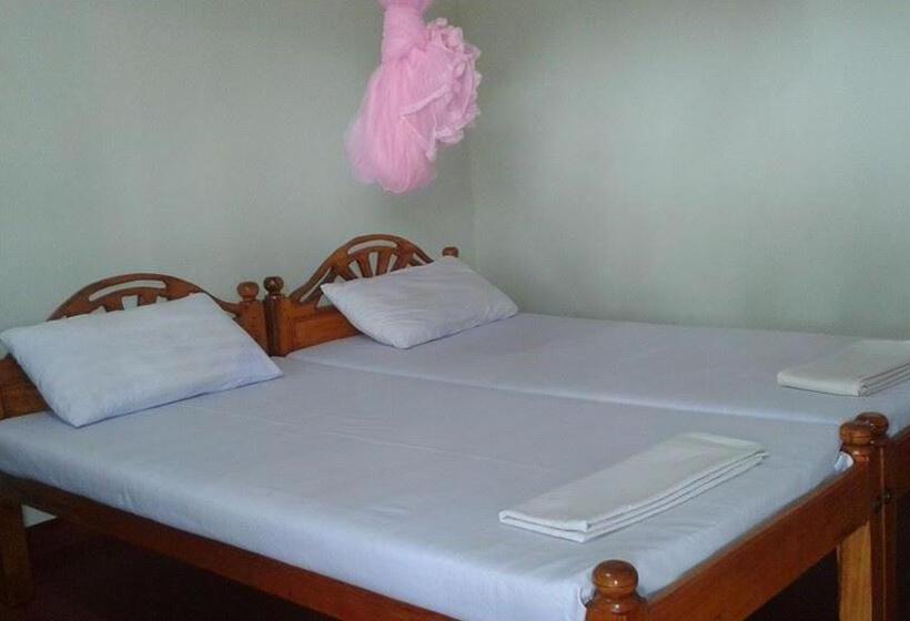 اتاق استاندارد با چشم‌انداز باغ, Sea Zone Hotel Nilaveli