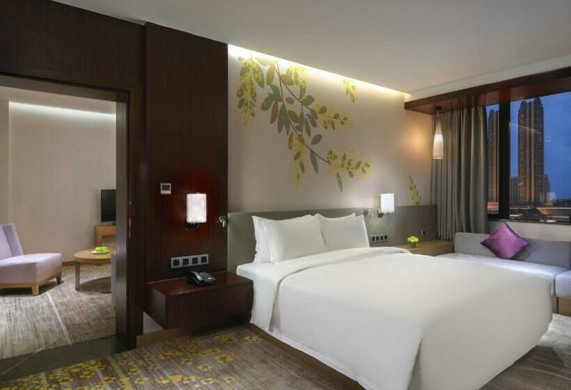 キングサイズベッドのスタンダードルーム, Hilton Garden Inn Foshan