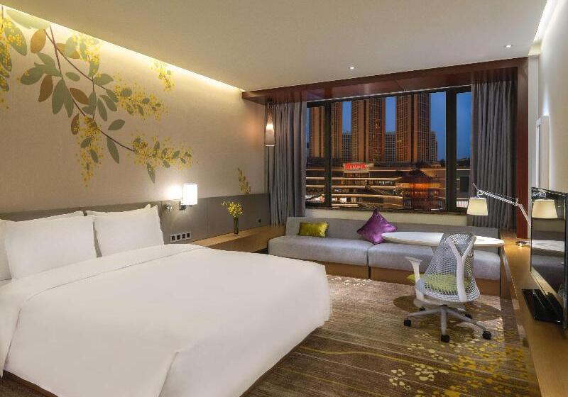 キングサイズベッドのスタンダードルーム, Hilton Garden Inn Foshan