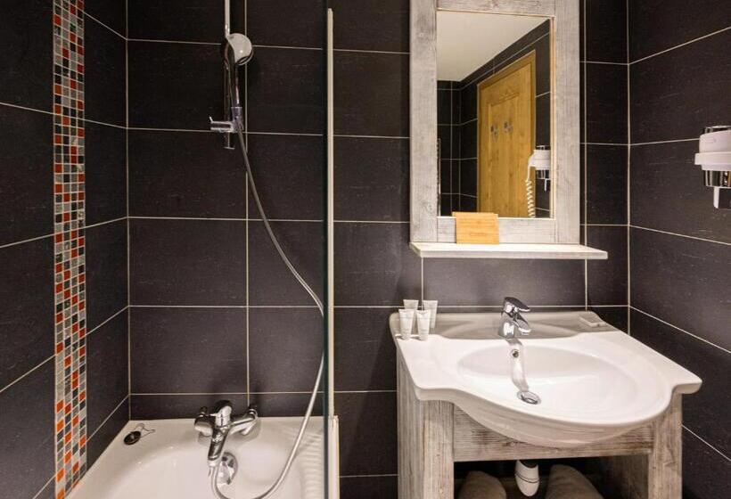 Pokój Superior Trzyosobowy, Hôtel L Aiguille Percée