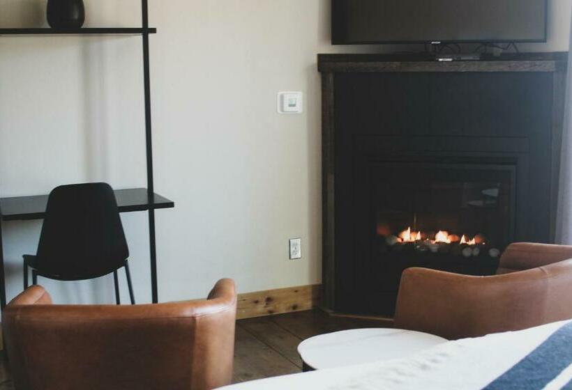 标准工作室, Inn At Discovery Coast