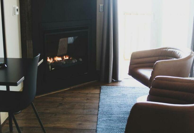 标准工作室, Inn At Discovery Coast