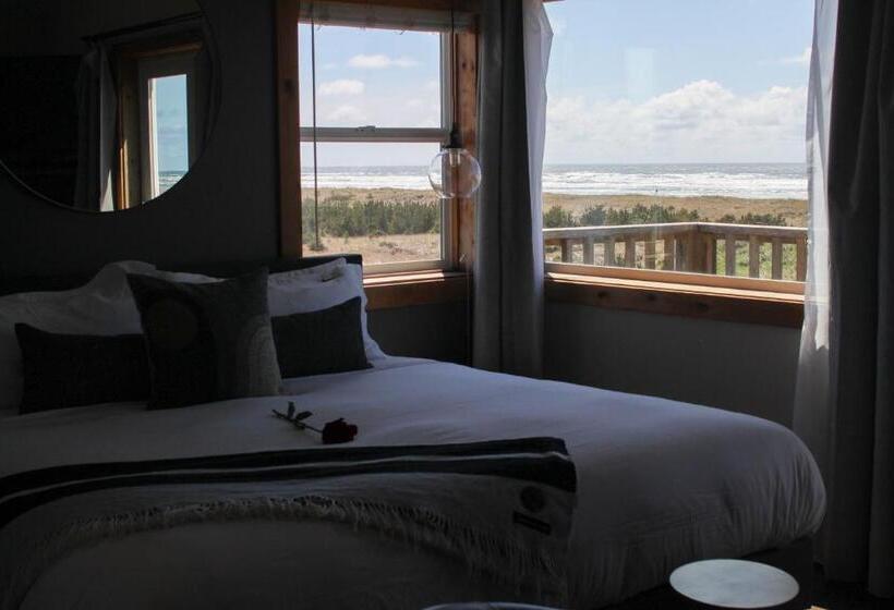 标准工作室, Inn At Discovery Coast