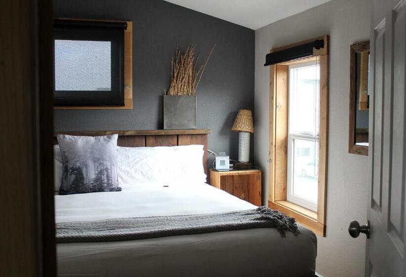 带大床的标准间, Inn At Discovery Coast