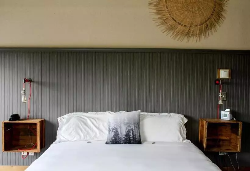 キングサイズベッドのデラックススイート, Inn At Discovery Coast
