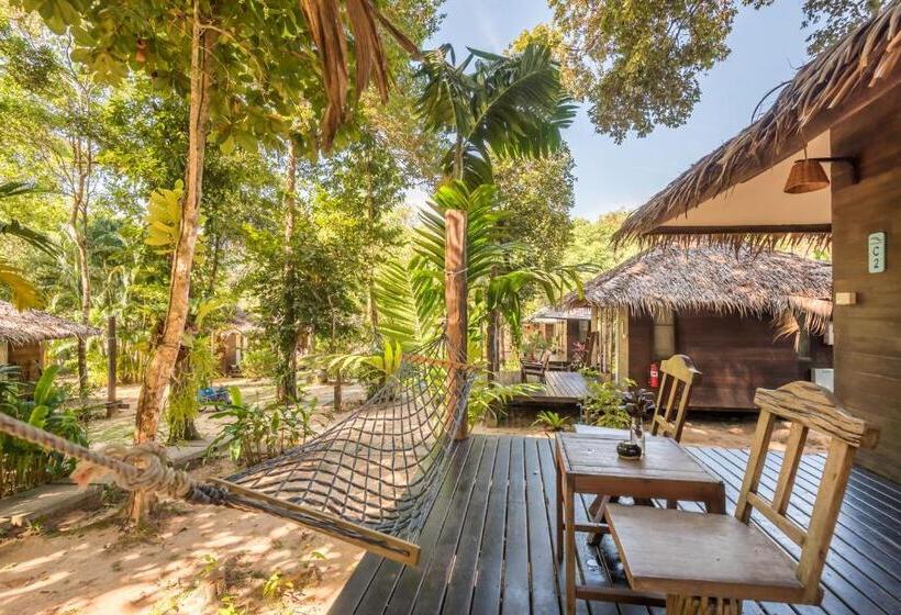 Superior bungalow garden view, Koh Kood Resort