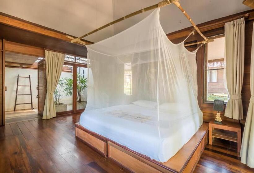 Superior bungalow garden view, Koh Kood Resort