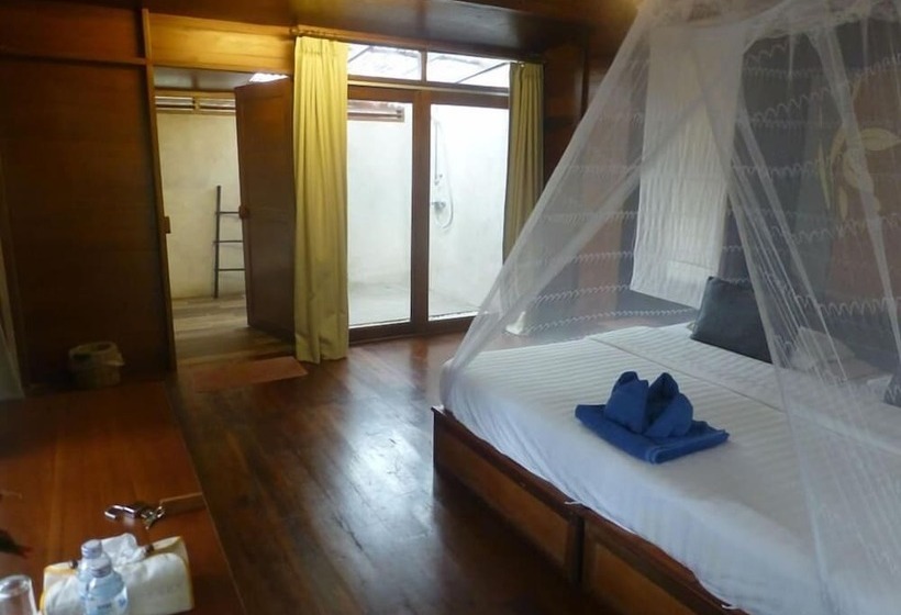 Superior bungalow garden view, Koh Kood Resort