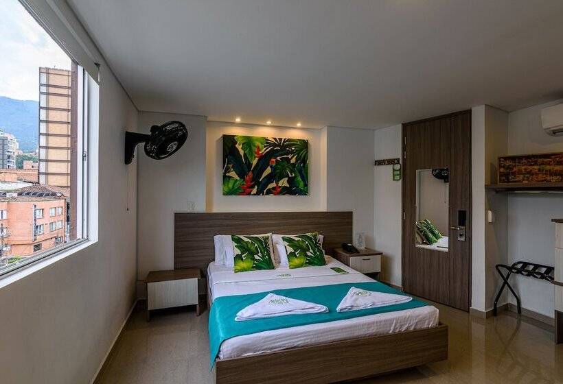 غرفة قياسية, Lleras Green