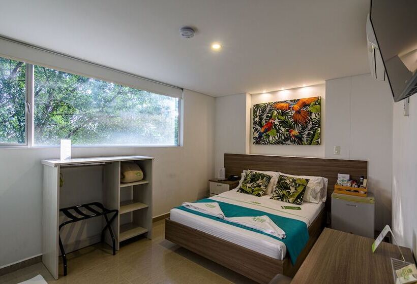 غرفة قياسية, Lleras Green