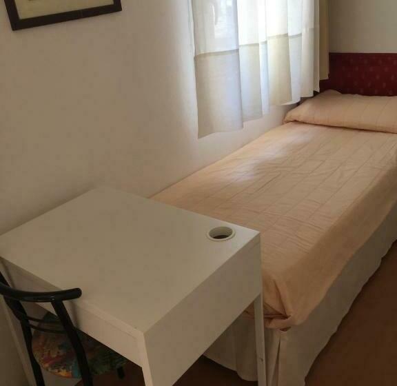 Pokój Jednoosobowy z Tarasem, Marlisa Pier