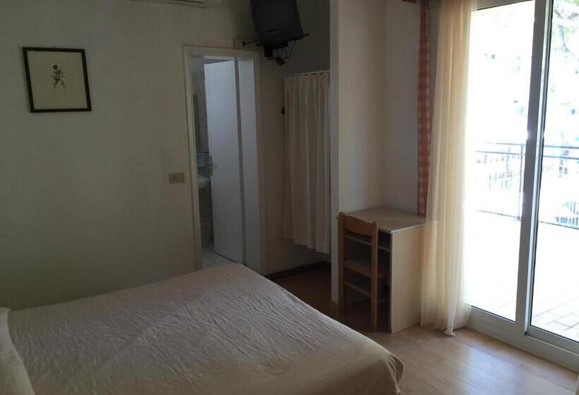 Pokój Czteroosobowy Standard, Marlisa Pier