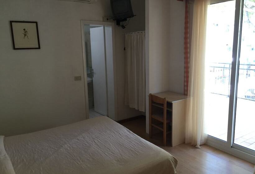 Pokój Czteroosobowy Standard, Marlisa Pier