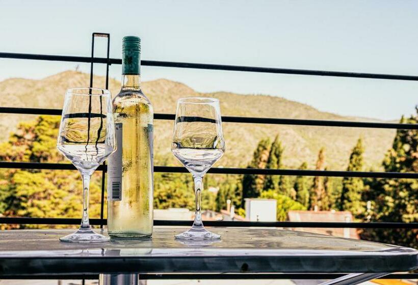 اتاق استاندارد سه نفره, Tirol D'andrea