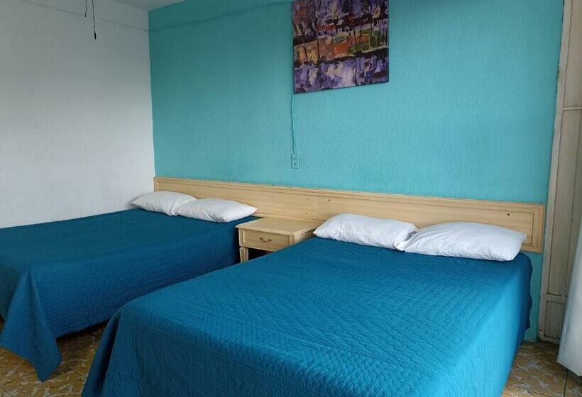 スタンダード4人部屋, Viena