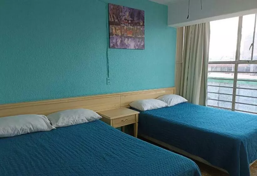 スタンダード4人部屋, Viena