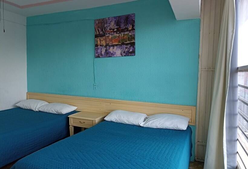 スタンダード4人部屋, Viena