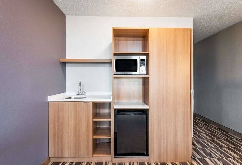 Люкс Адаптированный для Инвалидов, Microtel Inn & Suites By Wyndham Beaver Falls