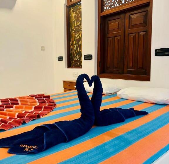 Habitació Deluxe, Gomez Place