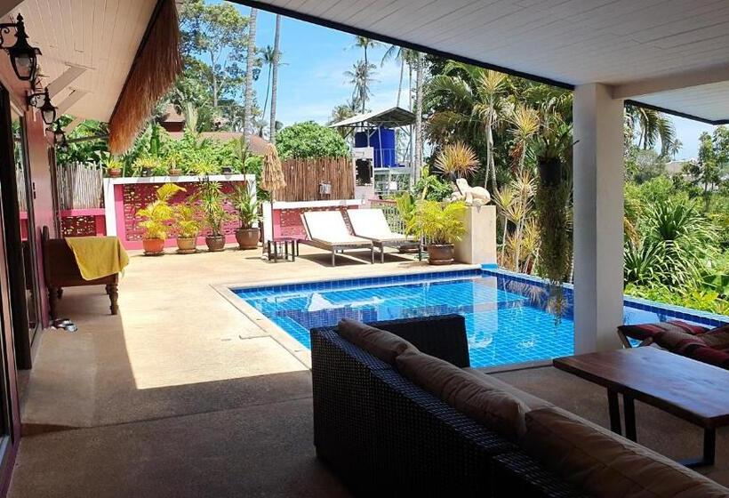 オーシャンビューファミリールーム, Pink House Breakfast Include