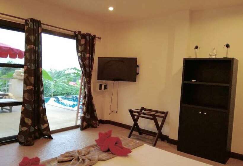 スタンダードルーム, Pink House Breakfast Include