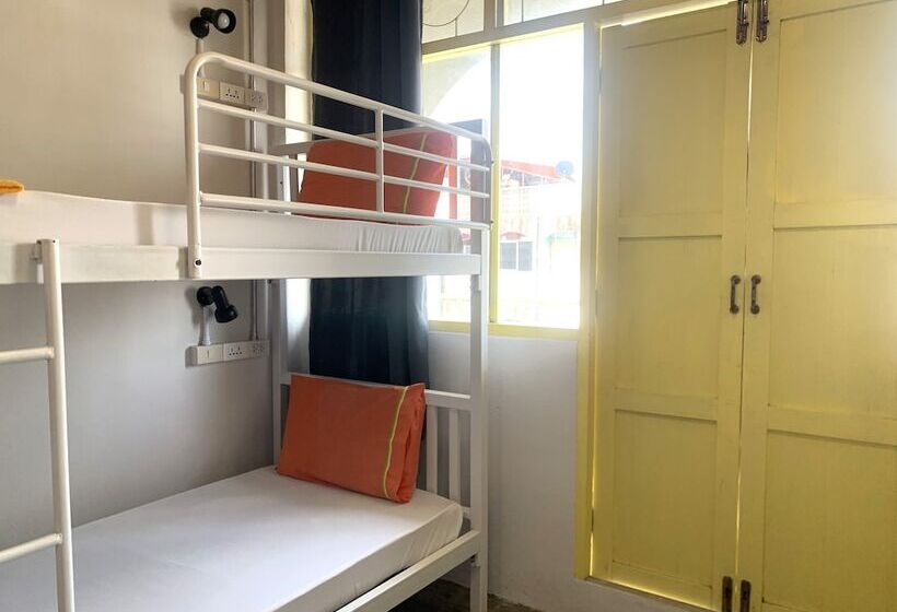 Vuode Makuusalissa, Sleep Sheep Phuket Hostel Sha
