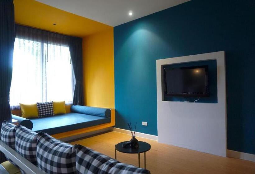 带大床的标准间, Signature Phuket Resort