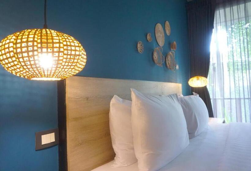キングサイズベッドのスタンダードルーム, Signature Phuket Resort