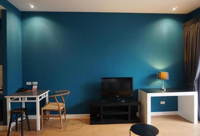 带大床的标准间, Signature Phuket Resort