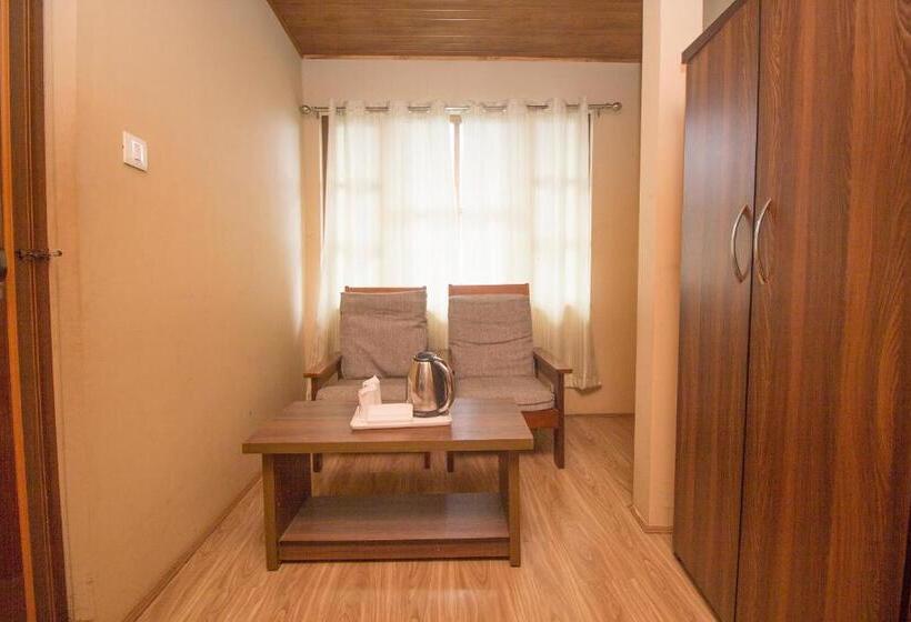 三人经典房间, Collection O Hotel Oak Ridge