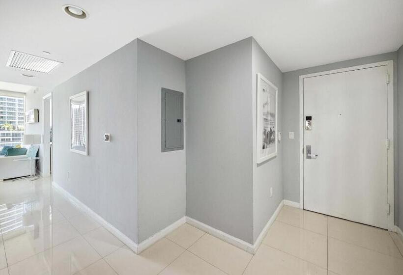 جناح مزوَّد بشرفة, Icon Brickell Miami Condo In Downtown 2bd 2ba
