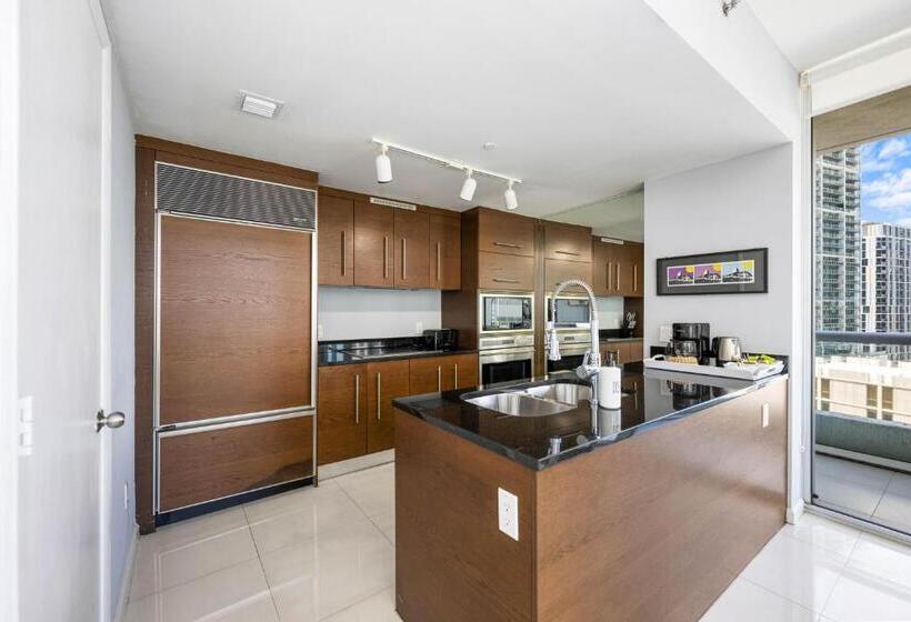 جناح مزوَّد بشرفة, Icon Brickell Miami Condo In Downtown 2bd 2ba