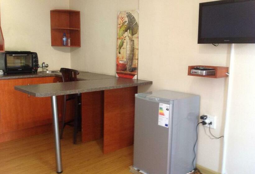 اتاق لوکس خانوادگی, La Picasso