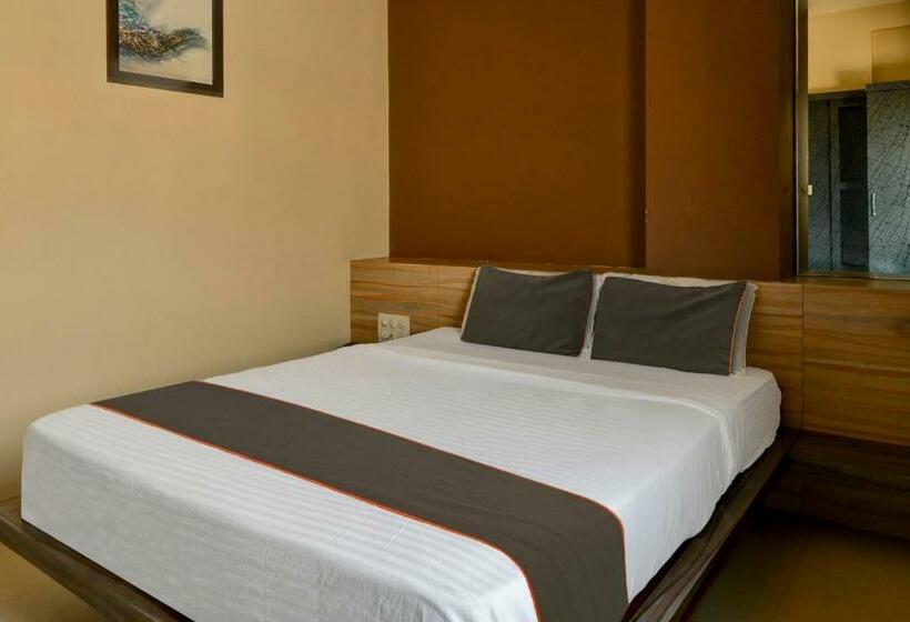 غرفة كلاسيكية ثلاثية, Fab Sai Shangrilla