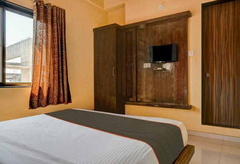 غرفة كلاسيكية ثلاثية, Fab Sai Shangrilla