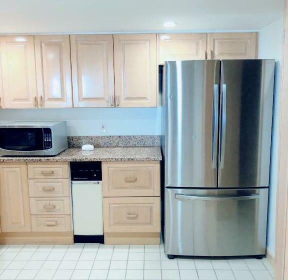 ３ベッドルームスイート, Alupang Beach Tower, Upgraded Units