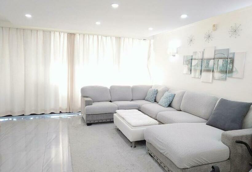 オーシャンビュースーペリアースイート, Alupang Beach Tower, Upgraded Units