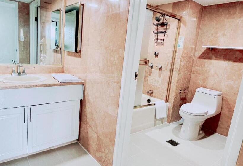 スイート（家族用）, Alupang Beach Tower, Upgraded Units