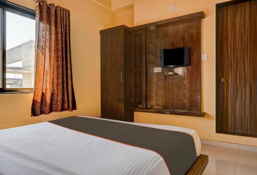 غرفة كلاسيكية ثلاثية, Fab Sai Shangrilla