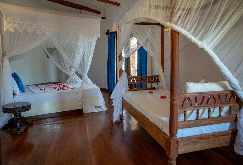 اتاق استاندارد با چشم‌انداز دریا, Sultan Palace