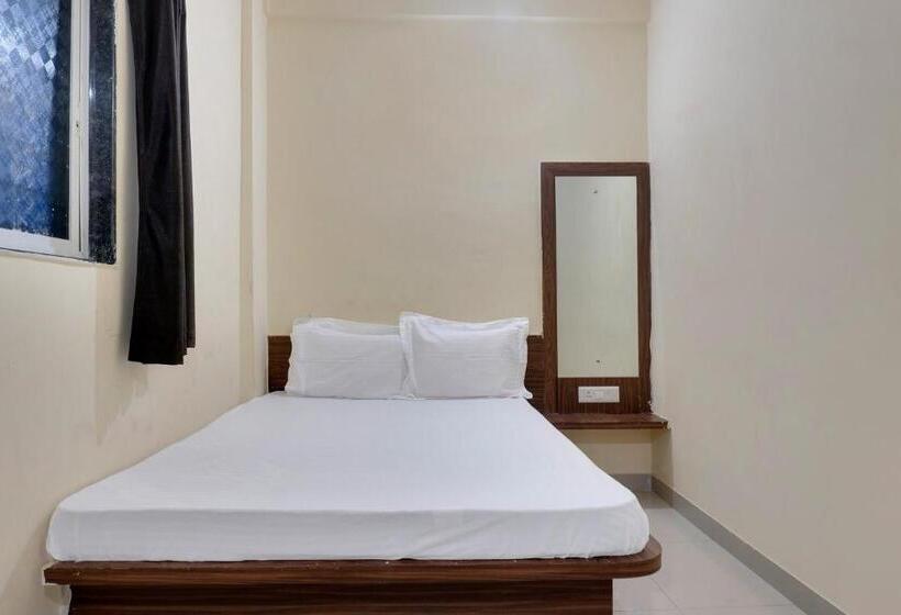 חדר קלאסי לשלושה, Spot On Sayadri Lodge