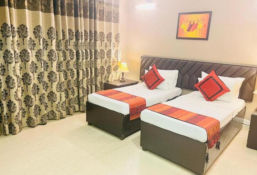 غرفة ديلوكس, Abode Residency Safdarjung Enclave Near U S Embassy Delhi