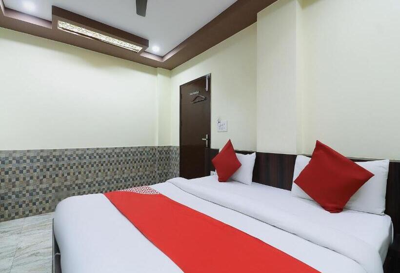 اتاق کلاسیک سه تخته, Flagship Shiv Ganga Home Stay